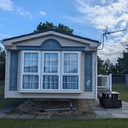 I7 Millfields 6 Berth Luxury Caravan Dg & Gch Familys Only And Lead Person Must Be Over 30 Ingoldmells Exterior photo