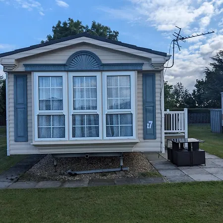 I7 Millfields 6 Berth Luxury Caravan Dg & Gch Familys Only And Lead Person Must Be Over 30 Ingoldmells Exterior photo