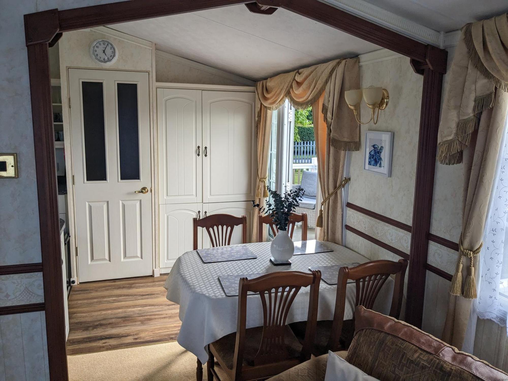 I7 Millfields 6 Berth Luxury Caravan Dg & Gch Familys Only And Lead Person Must Be Over 30 Ingoldmells